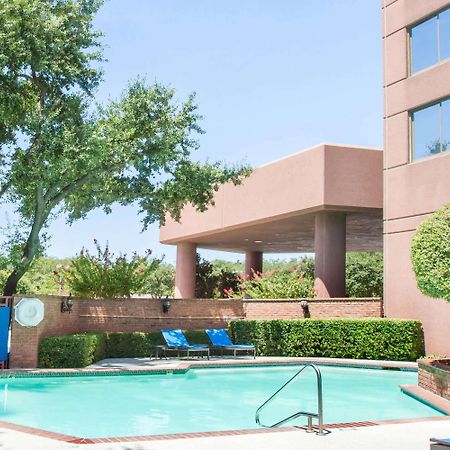 Sonesta Suites Dallas Park Central Exterior foto
